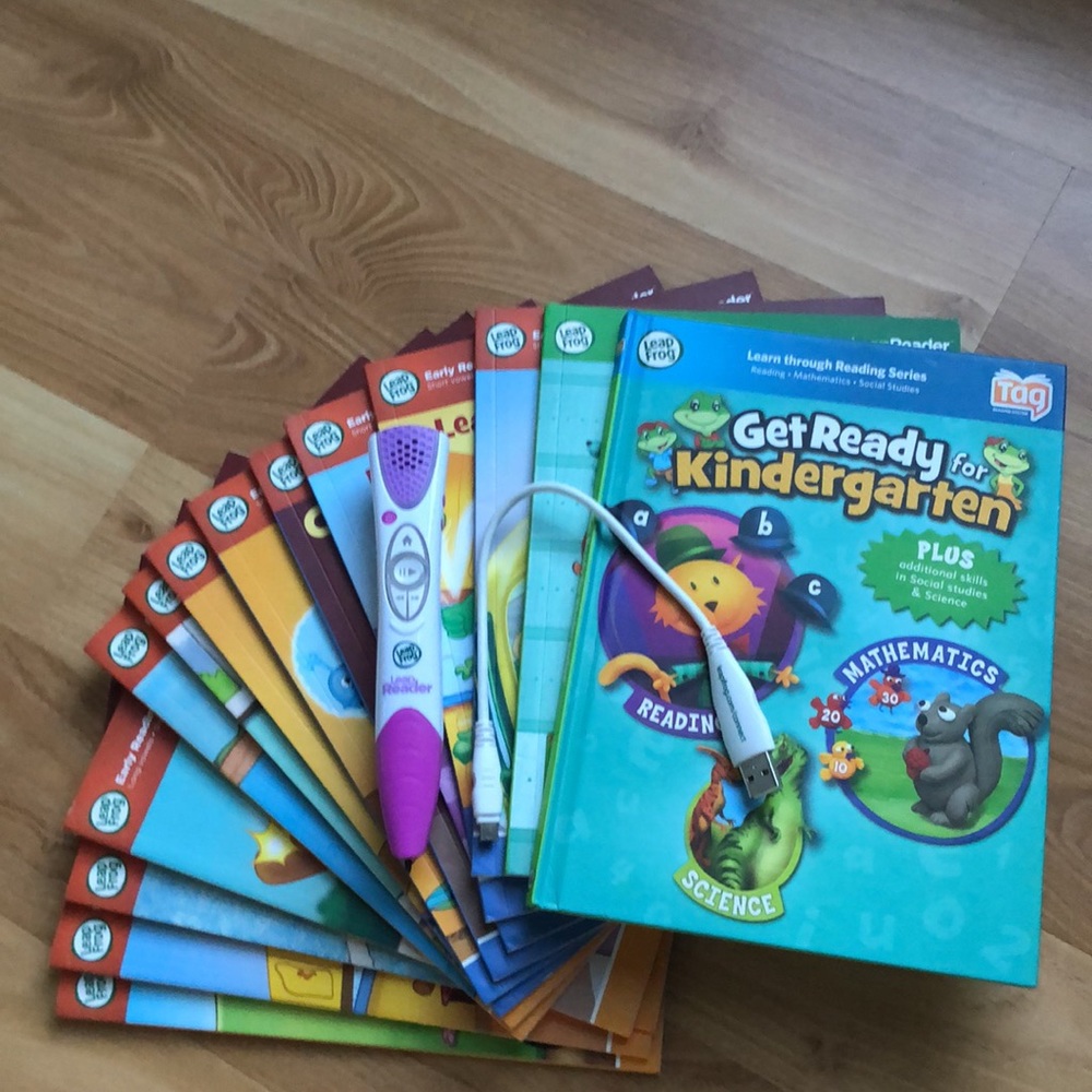Leapfrog reading pen and books set